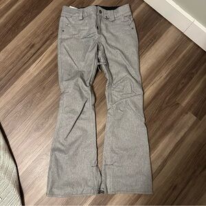 Volcom like new snow pants